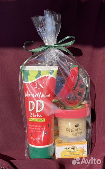 Набор косметики подарки
