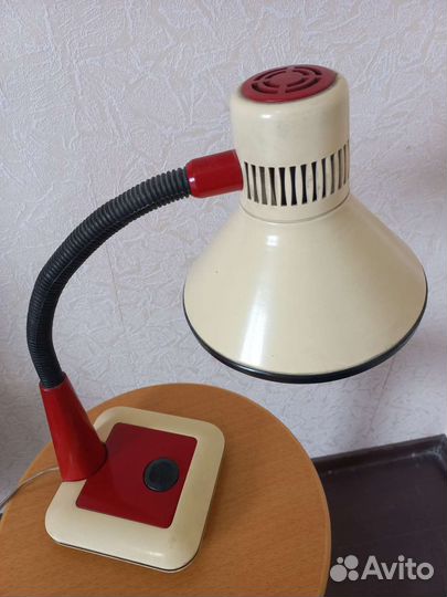 Лампа настольная