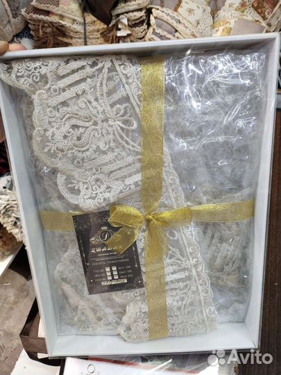 Силиконовая скатерть с кружевом