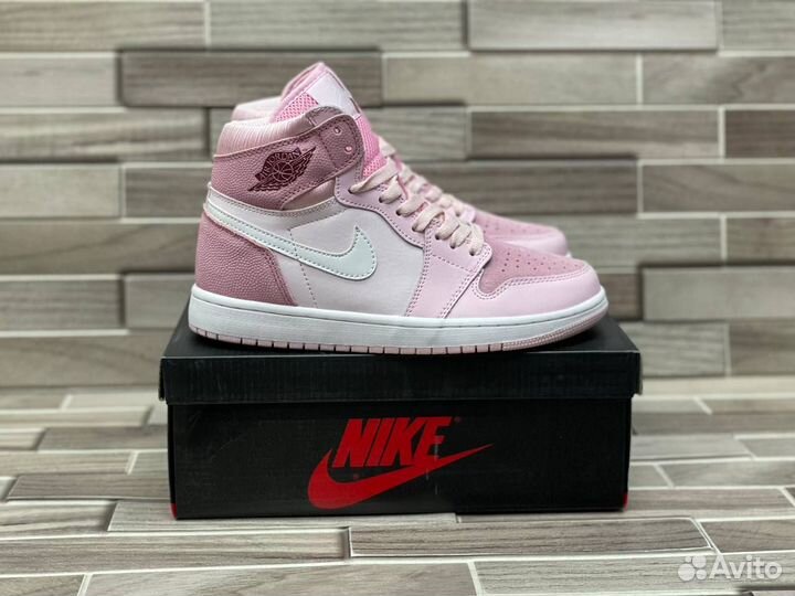 Кроссовки Air Jordan 1 Digital Pink (36-40)