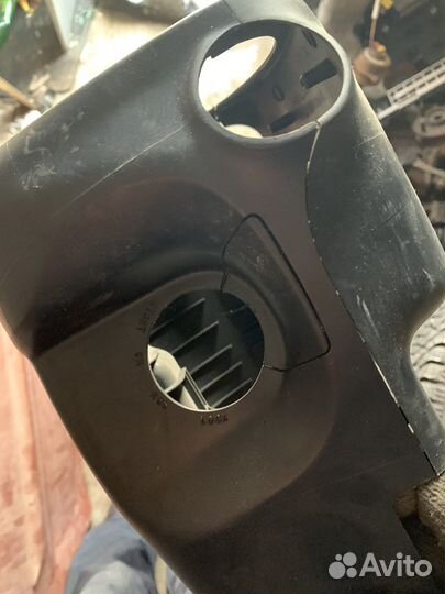 Кожух рулевой колонки mitsubishi lancer 10