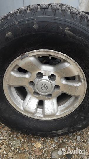 Bridgestone B70 275/70 R16