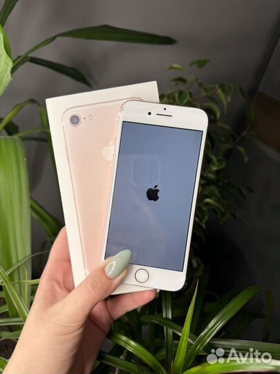 iPhone 7, 32 ГБ