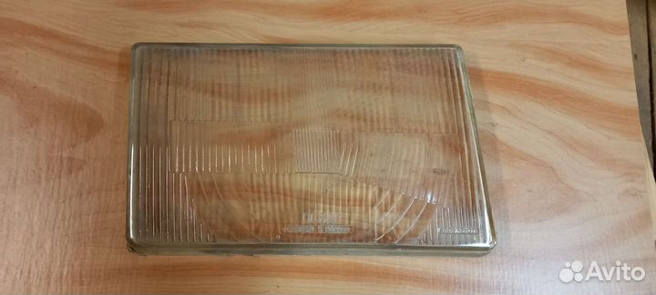 Стекло фары Газ 31029