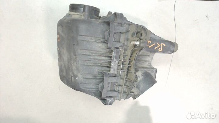 Корпус воздушного фильтра Volkswagen Touareg, 2007