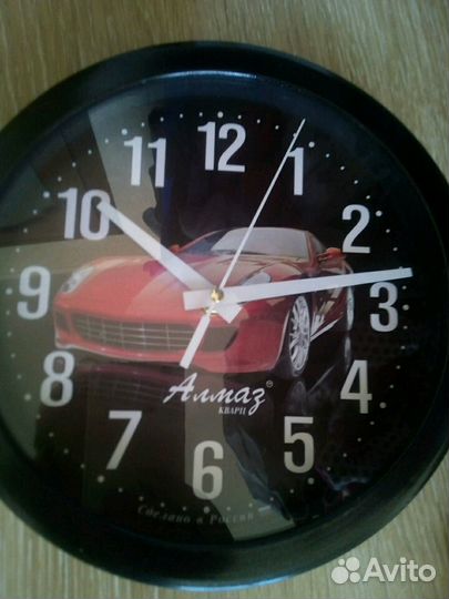 Новые кварцевые часы. Россия:)