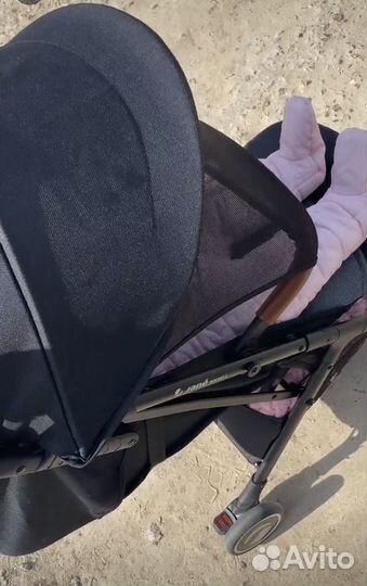 Продаю коляску прогулочную jane