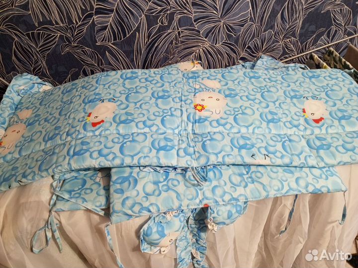 Комплект в детскую кроватку