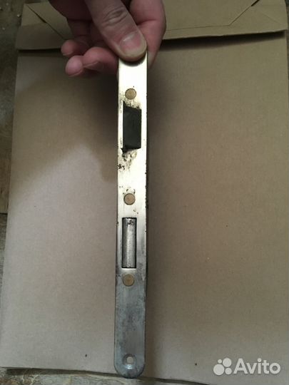 Замок врезной продаю