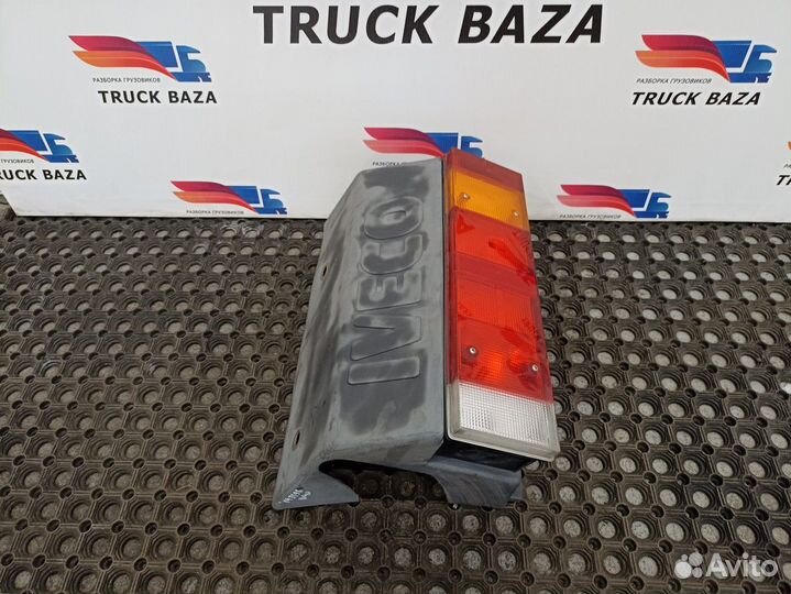 Фонарь задний правый