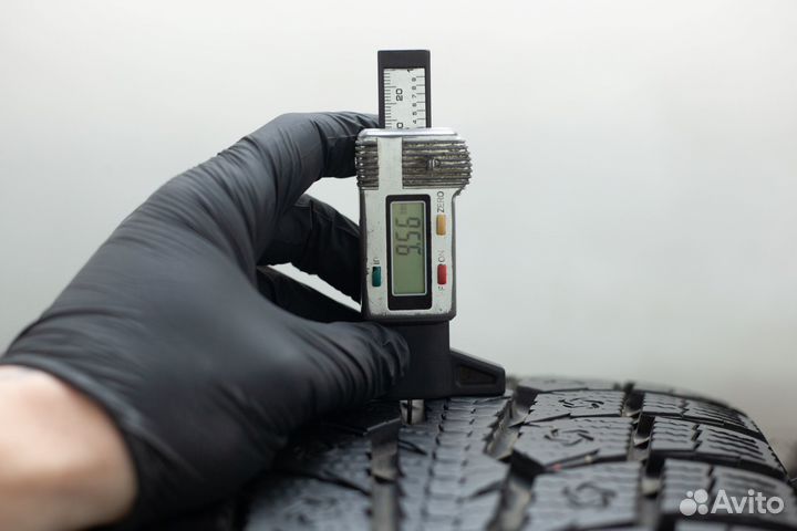 Toyo Observe GSi-6 LS 215/65 R17 99H