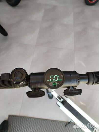 Электросамокат zaxboard