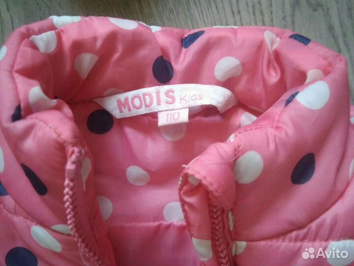 Жилет Modis