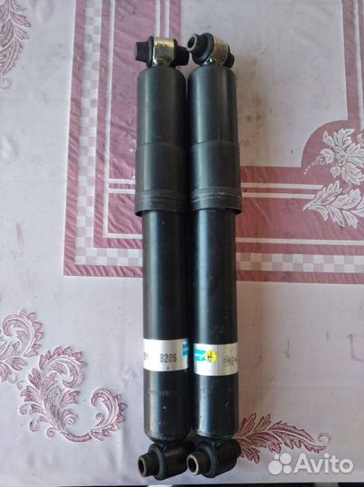 Продам задние стойки