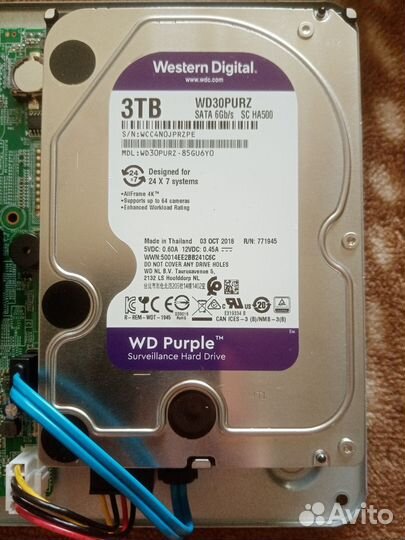 Видеорегистратор hiwatch Ds-h208qa