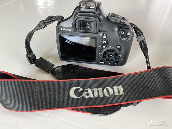 Фотоаппарат Canon с объективами