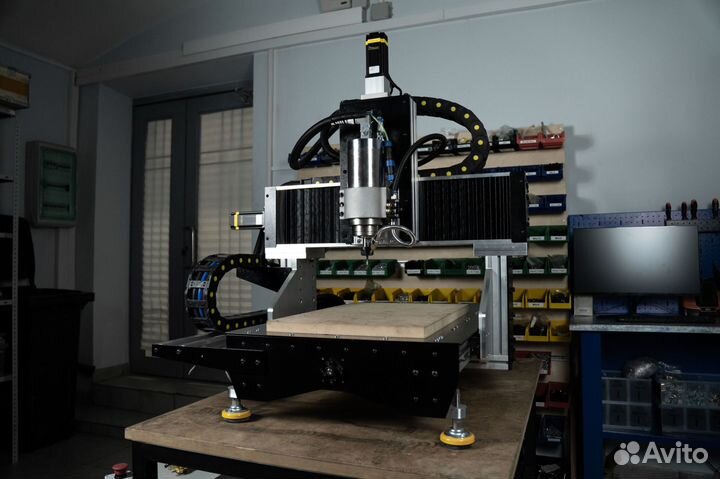 Фрезерный станок с чпу 1200х600х150 мм