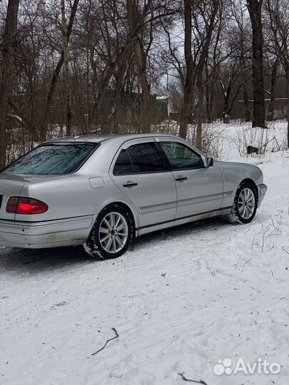 Mercedes-Benz E-класс 2.4 AT, 1998, 119 000 км