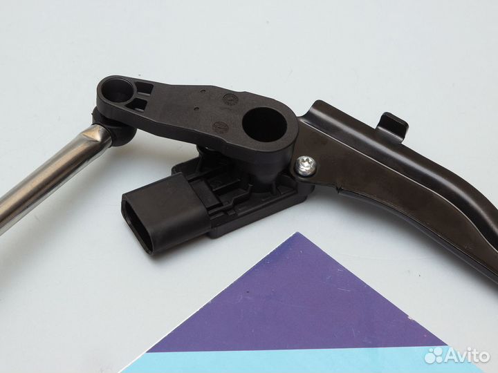 Датчик дорожного просвета задний A6/A7 C8, Q5 II