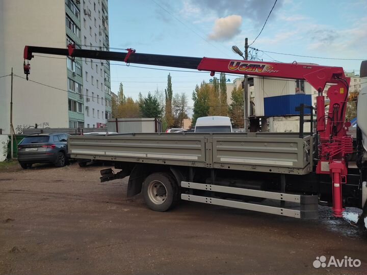 Hino 300 (Dutro) с КМУ, 2010