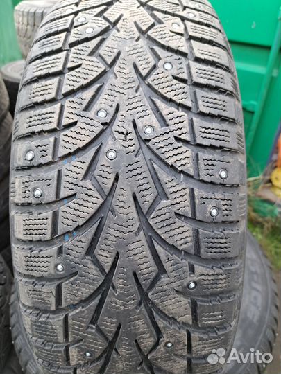 Toyo Observe G3-Ice 235/60 R17