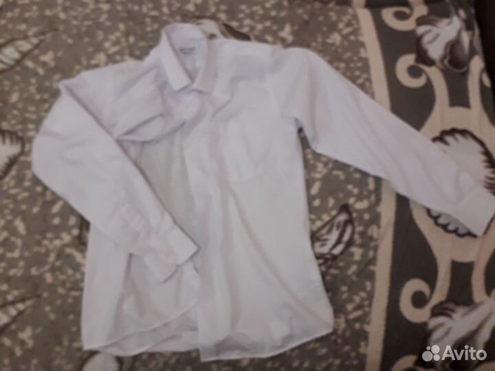 Рубашка белая