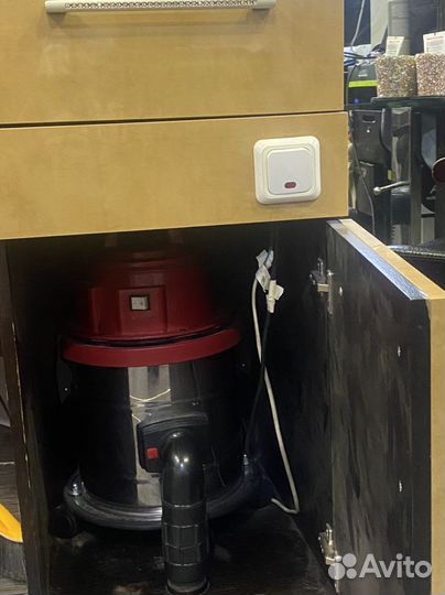 Профисеональеый папикмахерский волосасос