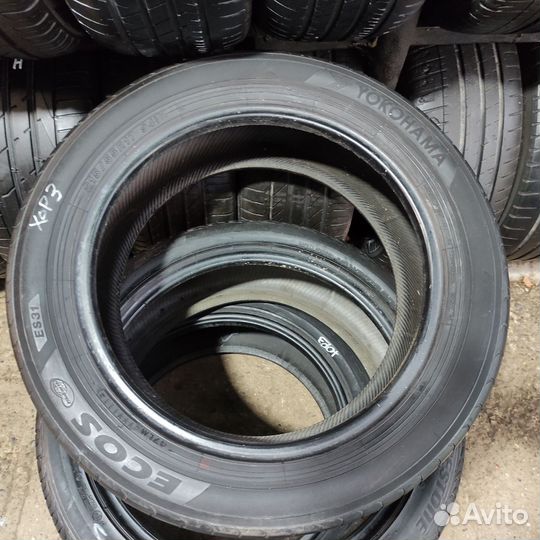 Yokohama BluEarth Ecos ES31 215/55 R17 94V