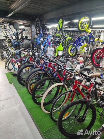 Велосипеды новые. Магазин