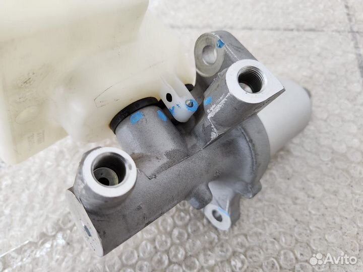 Главный тормозной цилиндр BMW X5 X6 E70 E71