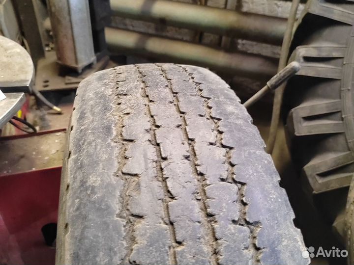 Toyo Delvex 934 215/85 R16C 120L