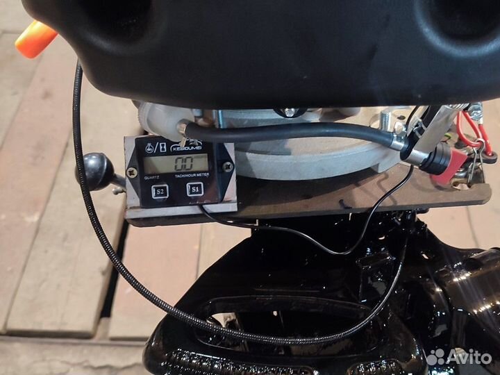 Лодочный мотор гибрид Москва 10+Лифан 8лс