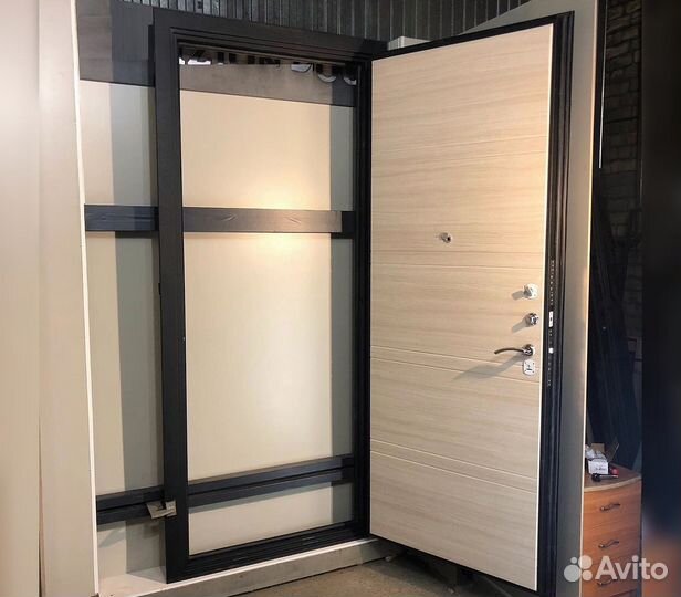 Дверь входная