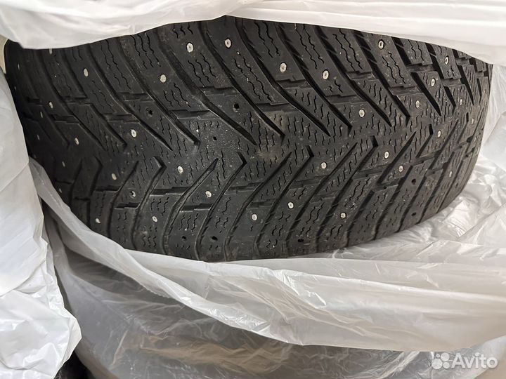 Nokian Tyres Hakkapeliitta 8 245/45 R18 100T