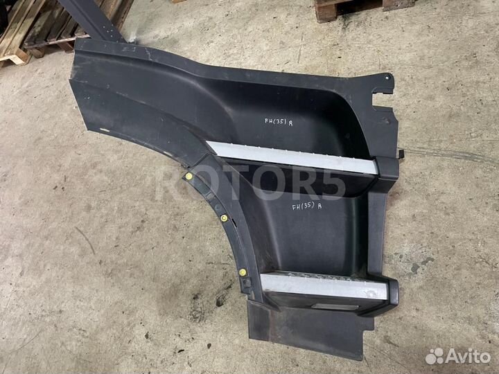 Ступеньки кабины правое Volvo FH 3 2015 82819477