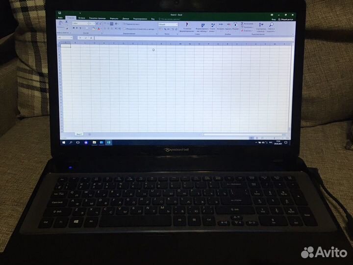 Большой экран 17.3