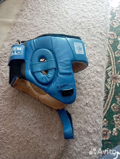 Боксерские перчатки