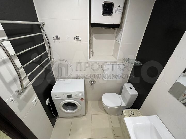 3-к. квартира, 81,3 м², 1/17 эт.