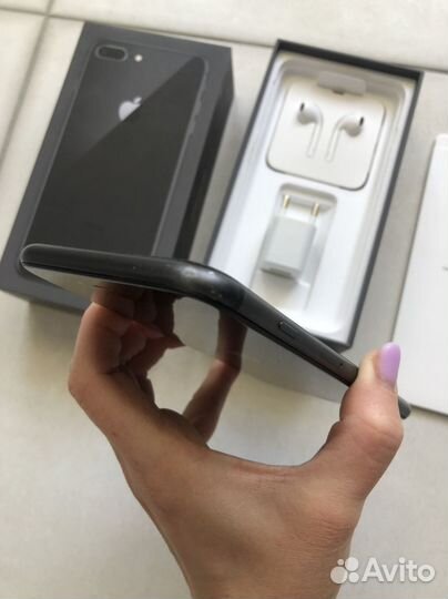 iPhone 8 Plus, 64 ГБ