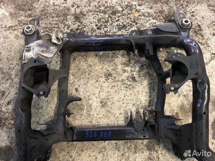 Балка подвески передняя Mercedes-Benz M-Class W164