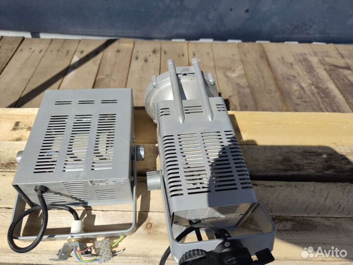 Профессиональные Трековые Прожектора