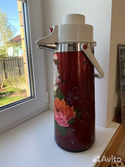Термос с помпой Китай