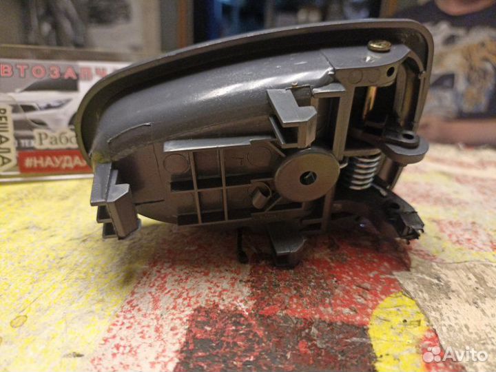 Ручка двери внутренняя левая Hyundai Accent Tagaz