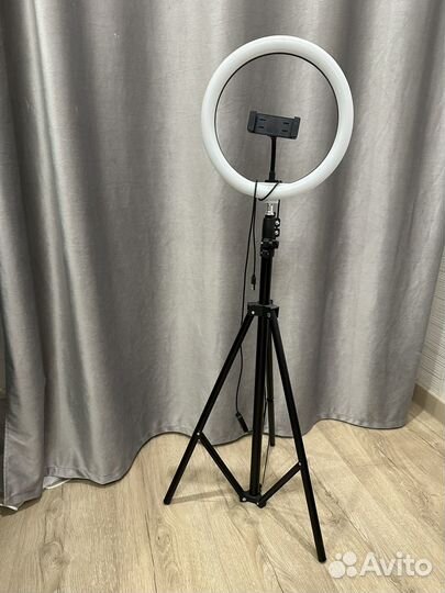 Кольцевая лампа