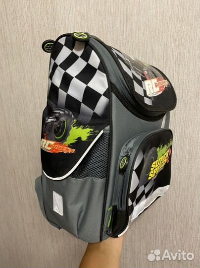 Школьный рюкзак