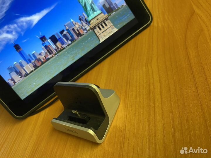 Док-станциях для iPhone Lightning Belkin