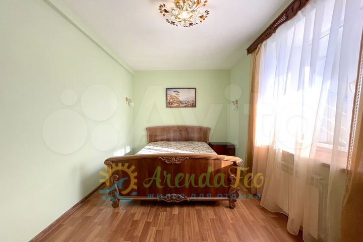 2-к. квартира, 60 м², 1/2 эт.