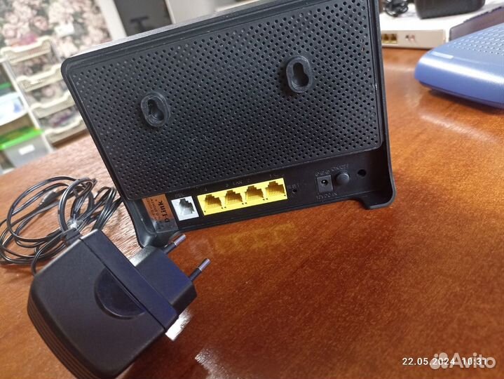 Беспроводной модем роутер D-Link DSL-2650U