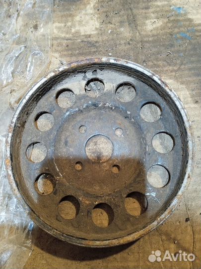 Шкив помпы Mitsubishi Lancer 10