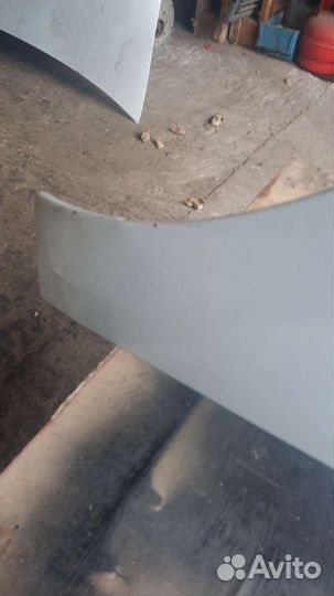 Переднее левое крыло на renault megane 3